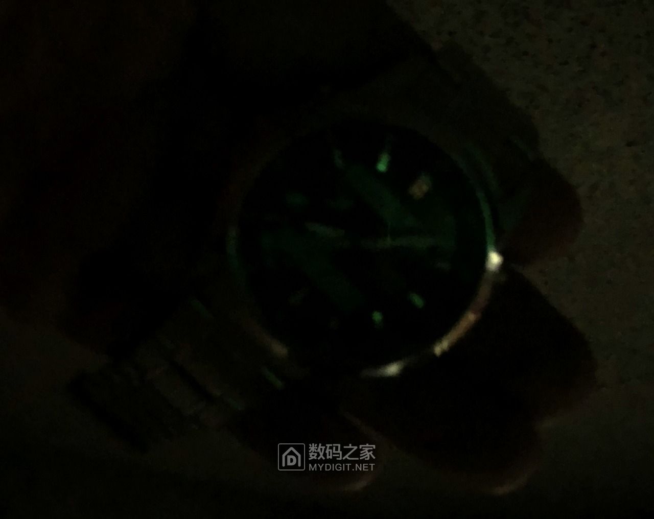 卡西欧光动能mrws300h,卡西欧lcw-m300d怎么验证真假