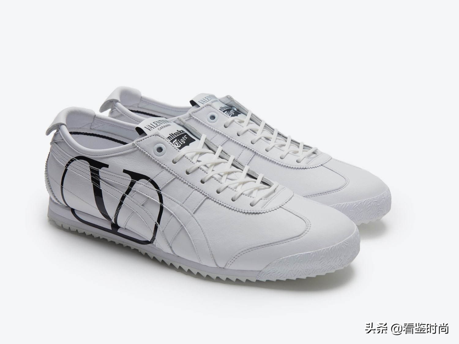 2022年最流行的男士黑色休闲鞋,2022秋季运动鞋推荐男