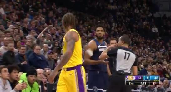 最强nba特雷杨秒跨三分,特雷杨打邓肯