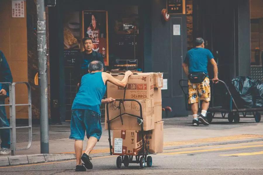 春运期间为什么火车票难买,春运为什么火车票这么贵