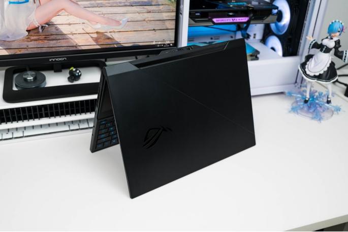 冰刃5plus双屏,rog笔记本哪款值得入手冰刃5双屏