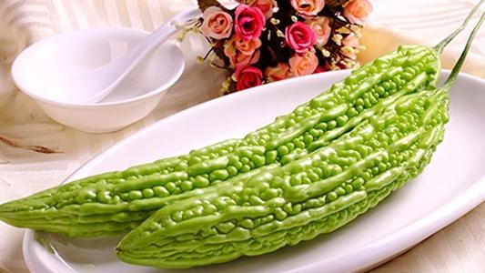苦瓜怎样做才能减少苦味,苦瓜怎么做才会脆而不苦