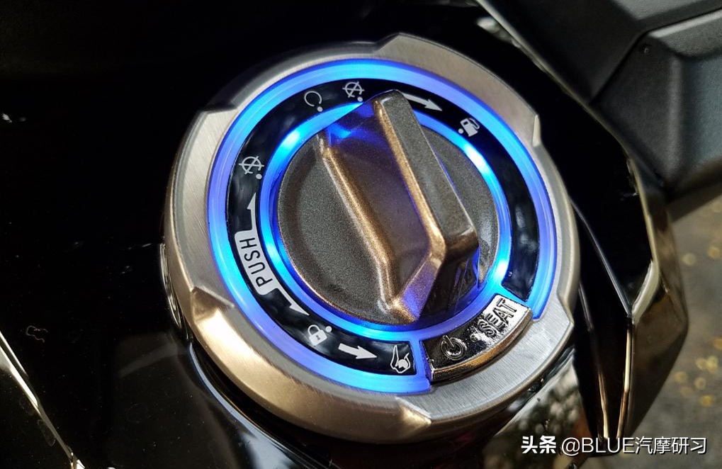 光阳ak550踏板车有什么黑科技,2022款光阳ak550踏板最高时速