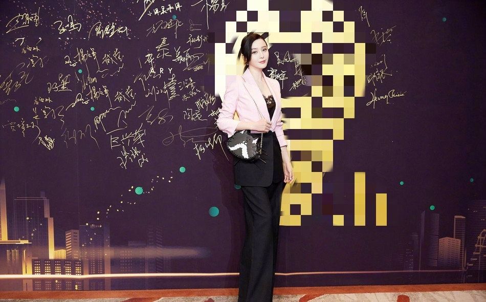 最新范冰冰机场穿搭工装裤,范冰冰加厚西裤