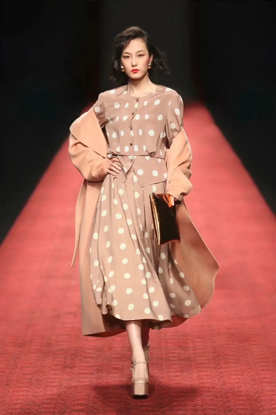 孩子没满月又发大招，不愧是宇博Chiara