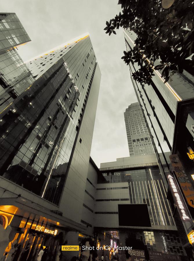 realme真我手机gt2大师版开箱,realme真我gt大师版拍照测评