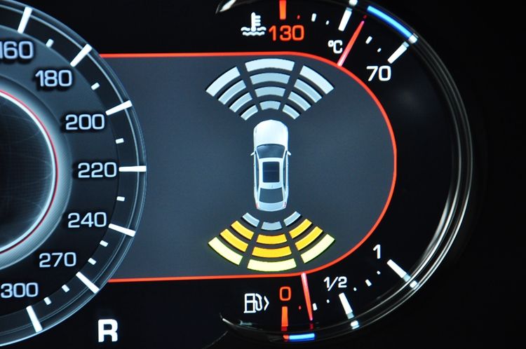 试驾凯迪拉克ct6入门车型,胖哥试驾凯迪拉克ct628t精英