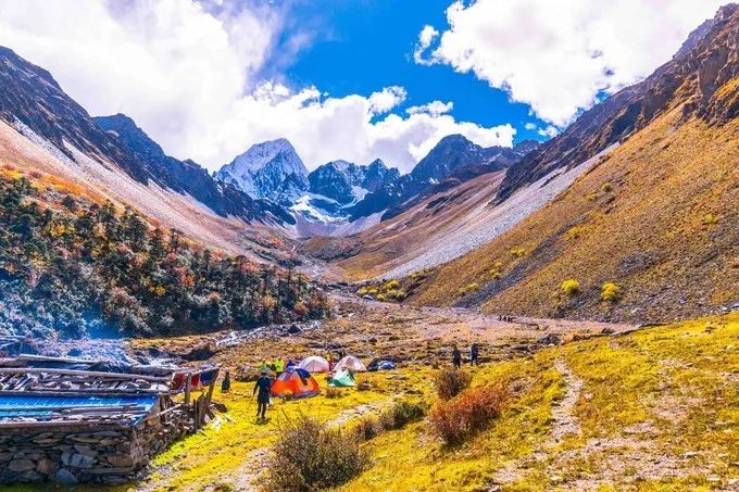 媲美西藏的美景,梅里雪山下的天堂秘境雨崩
