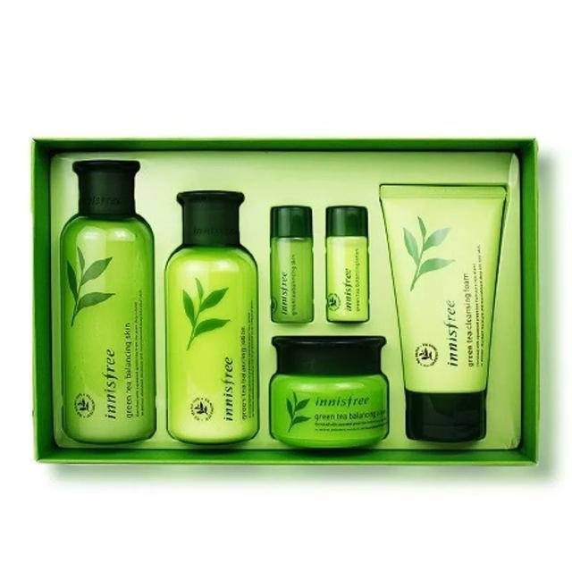 平价好用的护肤品套盒学生,学生党全套平价护肤品