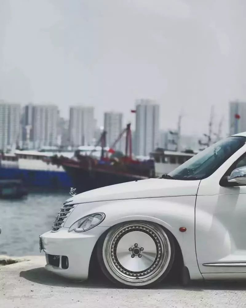 如此冷门的克莱斯勒PT漫步者改出满满复古味道,将复古进行到底