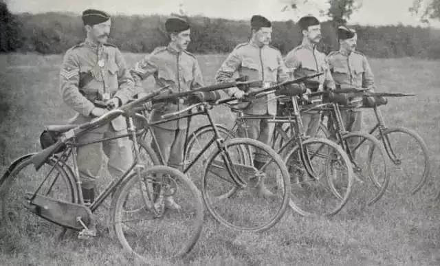 骑自行车耍红缨枪就能cos赵子龙？古代真正的骑马打仗什么样？