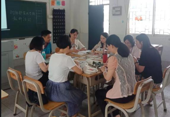 为什么现在中国父母带孩子这么累？究其根本，改变教导方式是关键