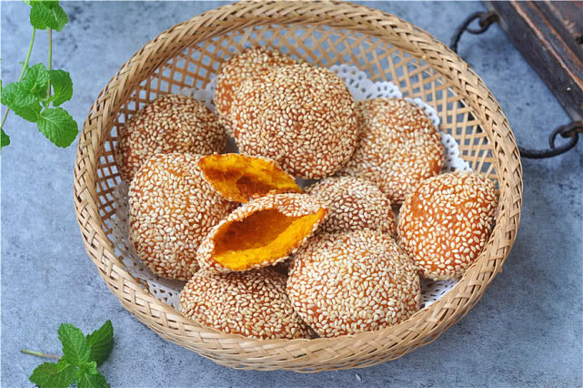 南瓜饼如何做才能酥脆,南瓜饼怎么做可以一直保持酥脆