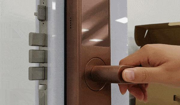 这些年交过的智商税令人担忧,现在买智能门锁是不是智商税