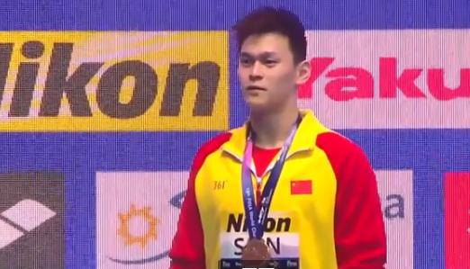 霍顿式闹剧孙杨霸气回应,孙杨霸气回应霍顿动图