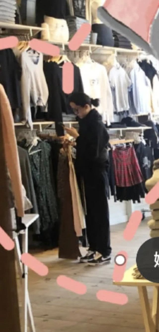 刘涛胡海泉最美现场版,胡海泉四十箱口罩