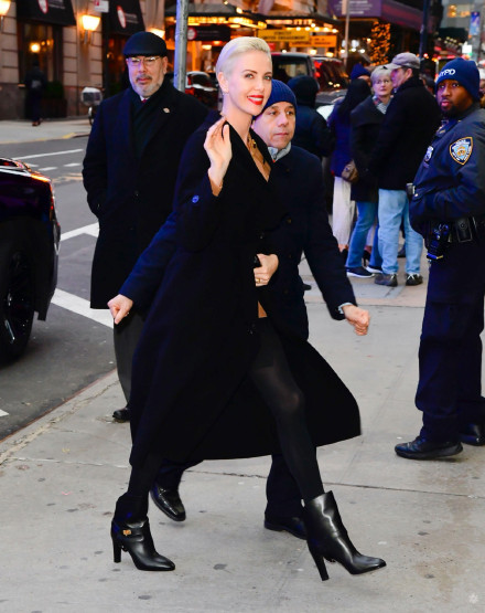 塞皇颜值变化,塞皇颜值巅峰