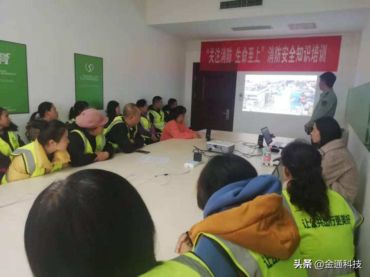 严守“安全关”！公共自行车保障冬季出行