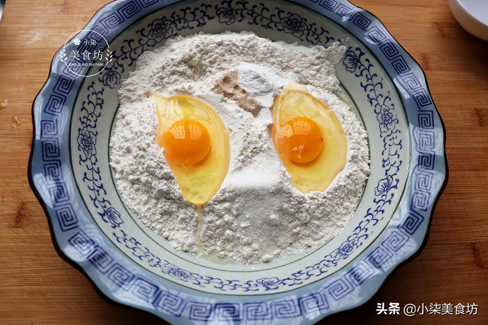 盐碱矾油条需要饧面多长时间,油条做法蓬松酥脆不用醒面一晚上