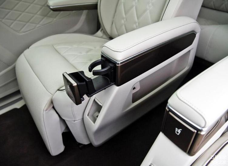 威然和gl8哪个上档次,威然和gl8哪个操作性更强