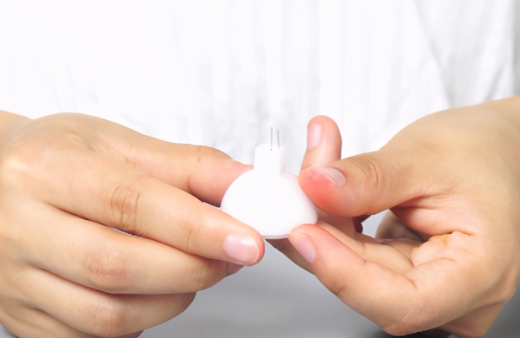 手摇发电机摇多久才产生一度电,手摇式自发发电机原理