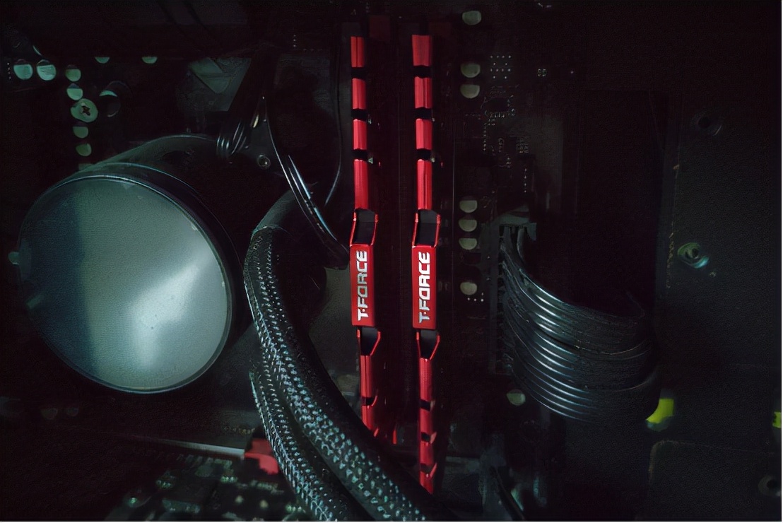 十铨内存怎么样,十铨内存与阿斯加特哪个好