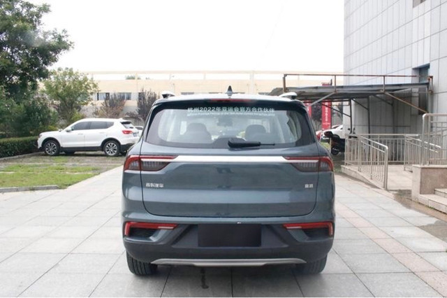 10万吉利豪越7座suv,大空间高可靠吉利豪越值不值得买