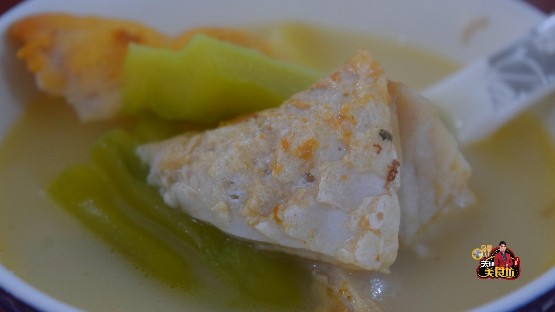 鱼汤这样做最好喝，鲜甜美味，做法简单，上桌就扫光