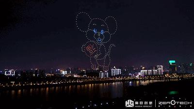 多台无人机简单编队表演,无人机编队表演演示动画