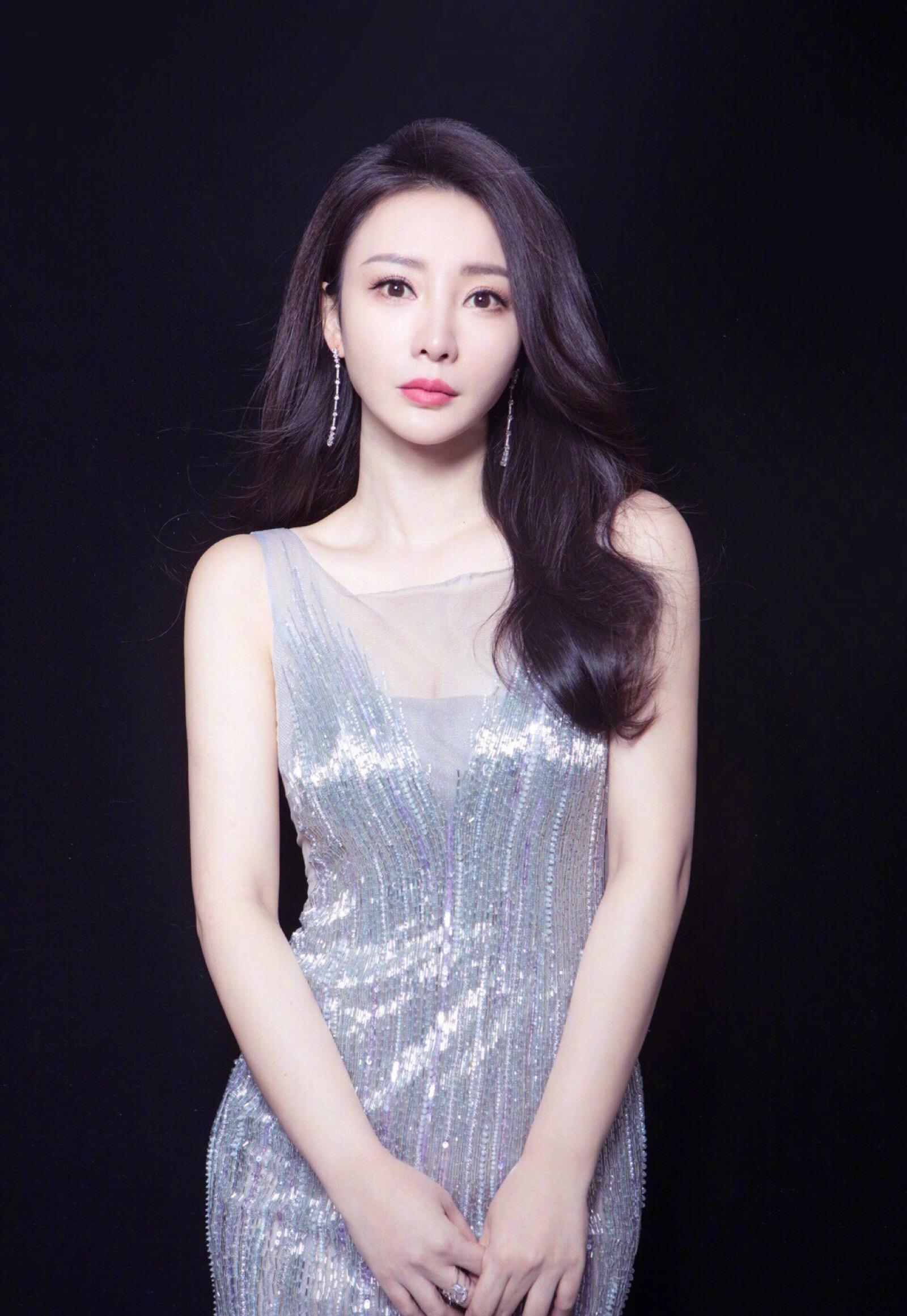 从屌丝到成功人士剧情,大鹏柳岩两人让人真正感动的友谊