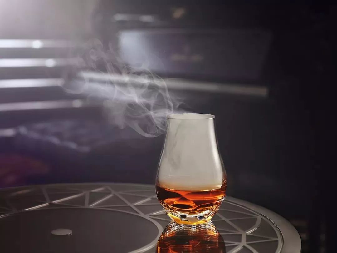 号称全球最佳的酒吧推出了音乐新酒单,是创新还是噱头?|品乐