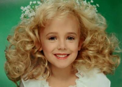 性早熟的孩子伤不起，父母应及时发现苗头及早治疗