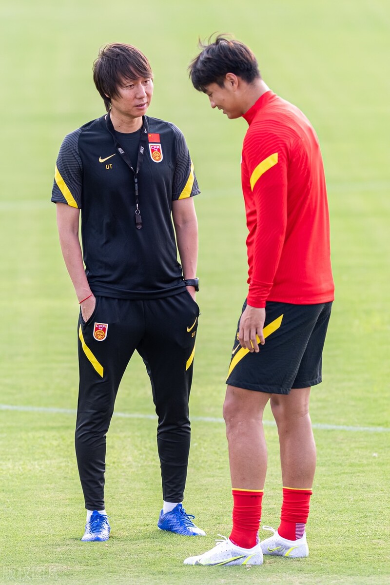 李铁表扬郭田雨,郭田雨和韦世豪