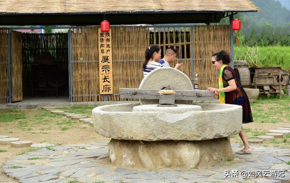 这条连云栈道“弓背线”火烧店—庙台子奇景传说诸多，闺藏深山中