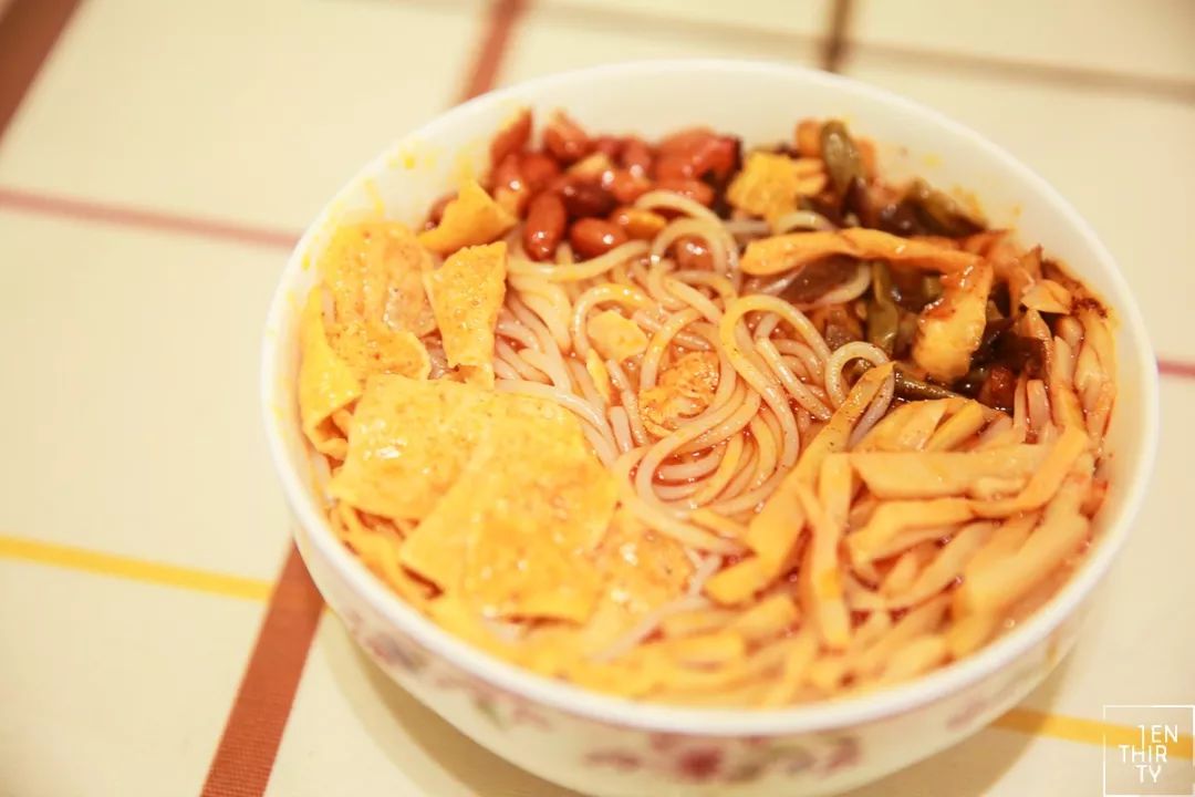 持续更新的螺蛳粉测评简单粗暴,史上最全的螺蛳粉测评