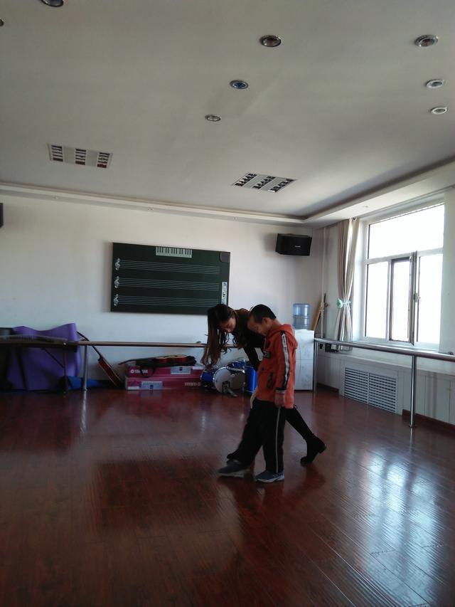 折翼的天使没有手,起飞吧英文