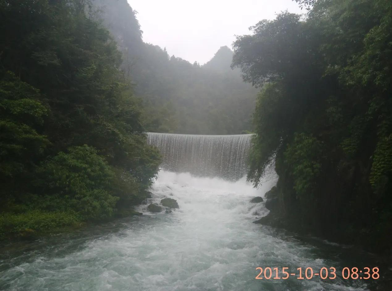 黄果树荔波小七孔苗寨镇远两日游,千户苗寨梵净山黄果树三日游