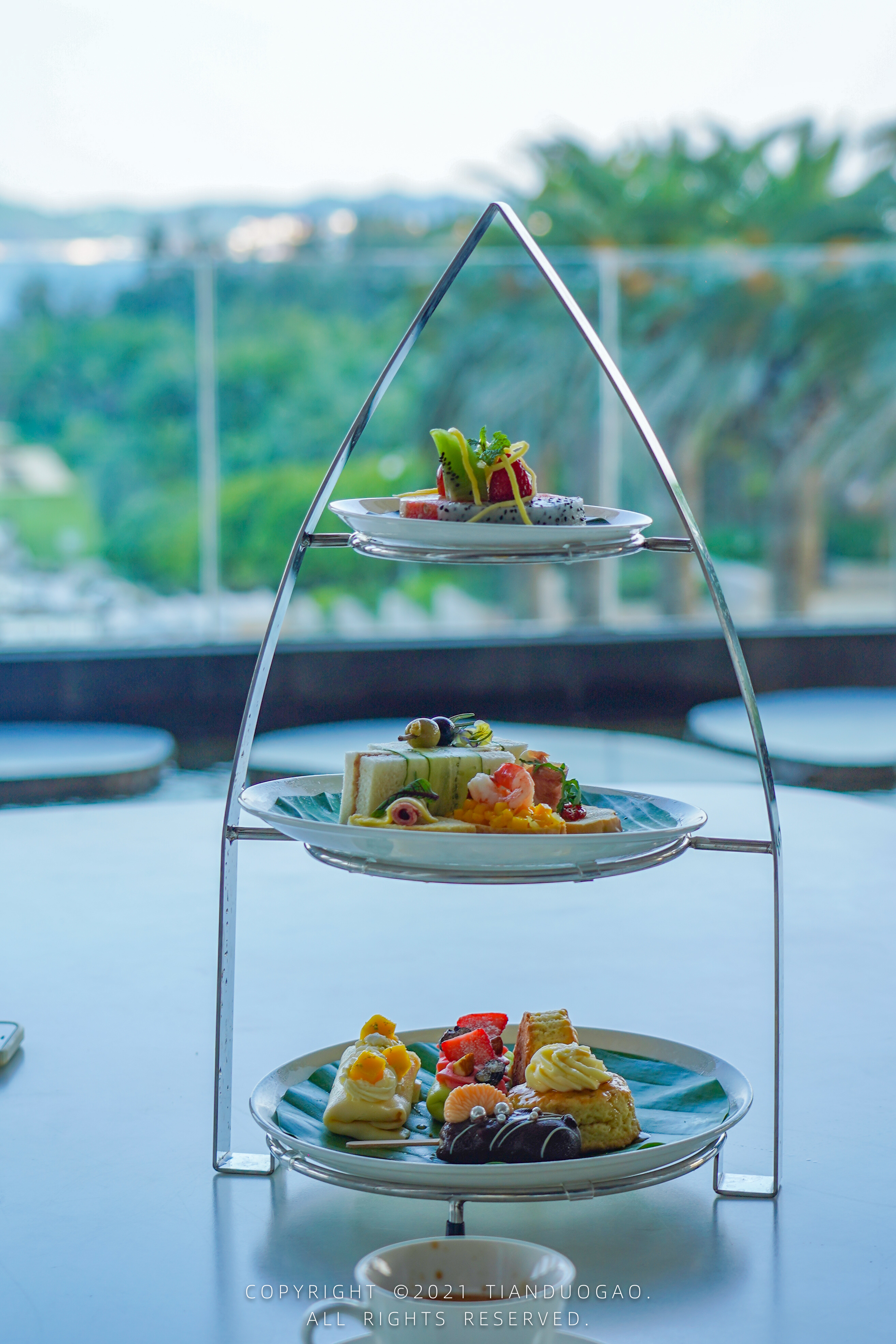 家有晴宝去三亚旅行住七星酒店,三亚大树七星酒店