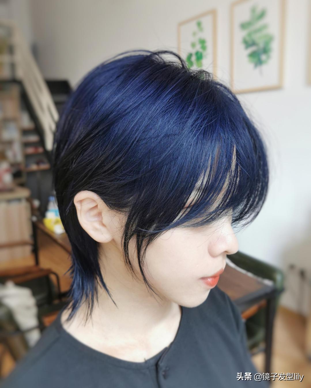 可爱的发型显脸小长发,小脸型短发发型设计