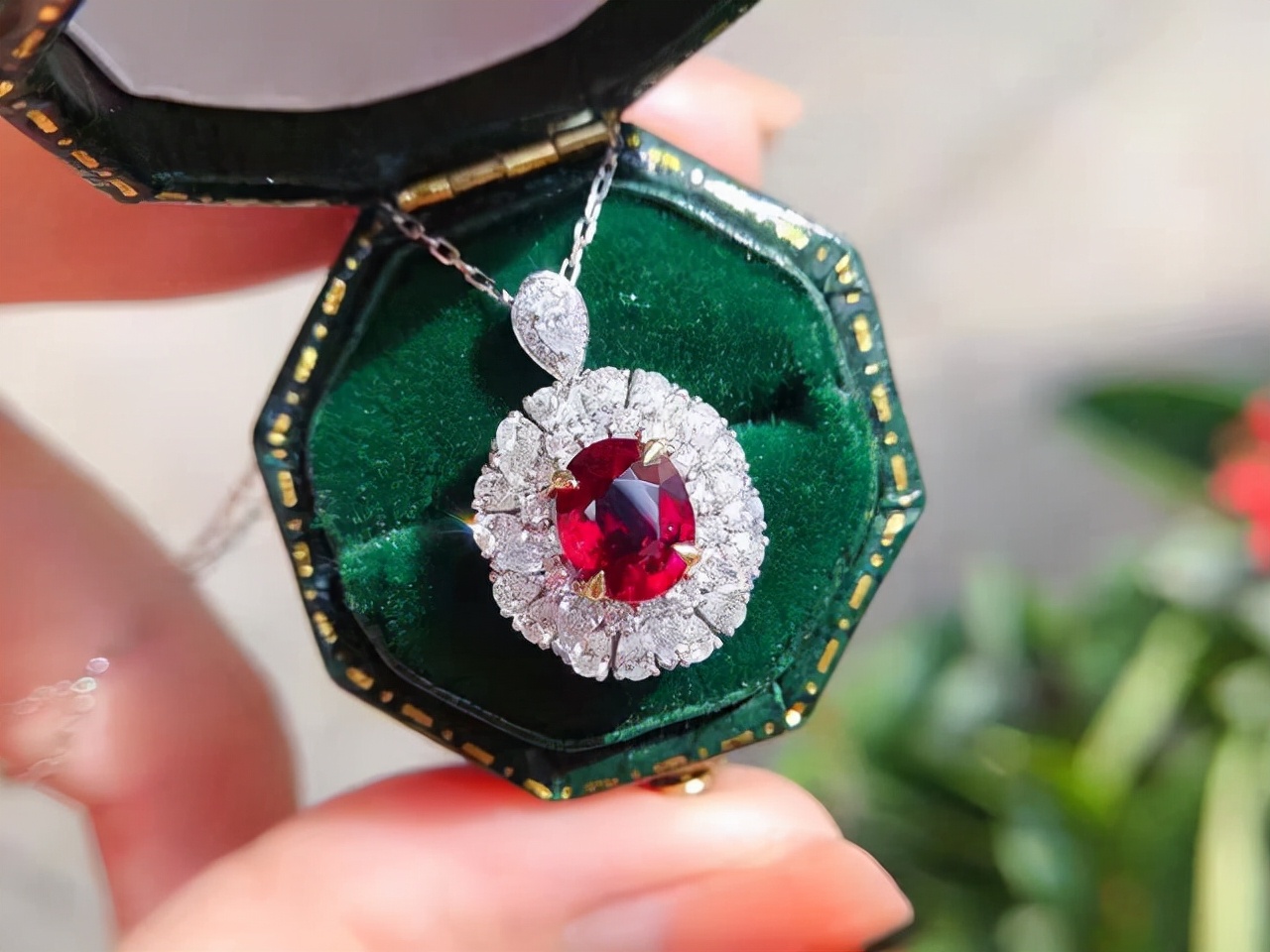 一招鉴定红宝石,无烧和有烧红宝石怎么鉴定