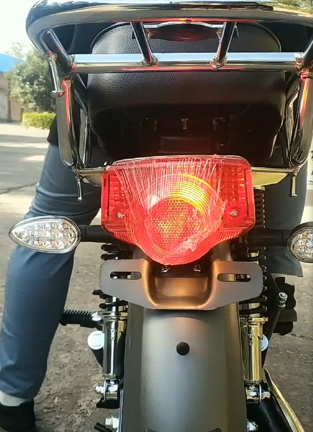 摩托车机动车道行驶应该注意哪些,下雨天摩托车的注意事项