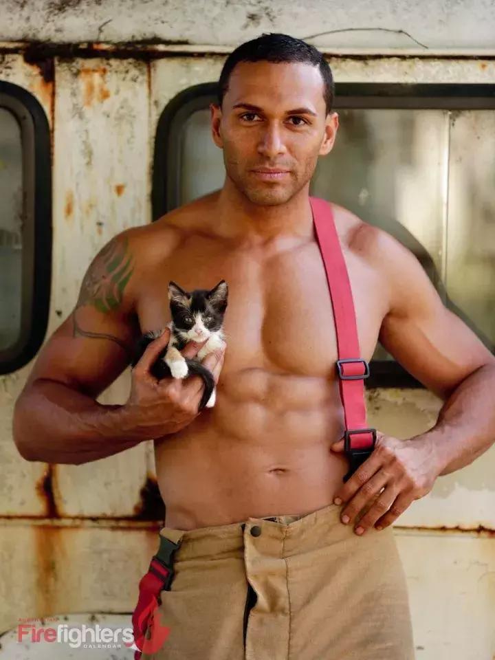 辣到爆的猫片，对不起我要流鼻血了……