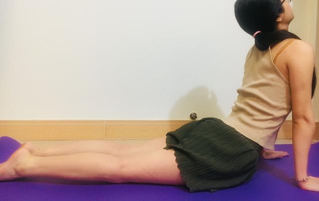 改善脖子前倾的动作视频,脖子前倾毁了无数人3个动作