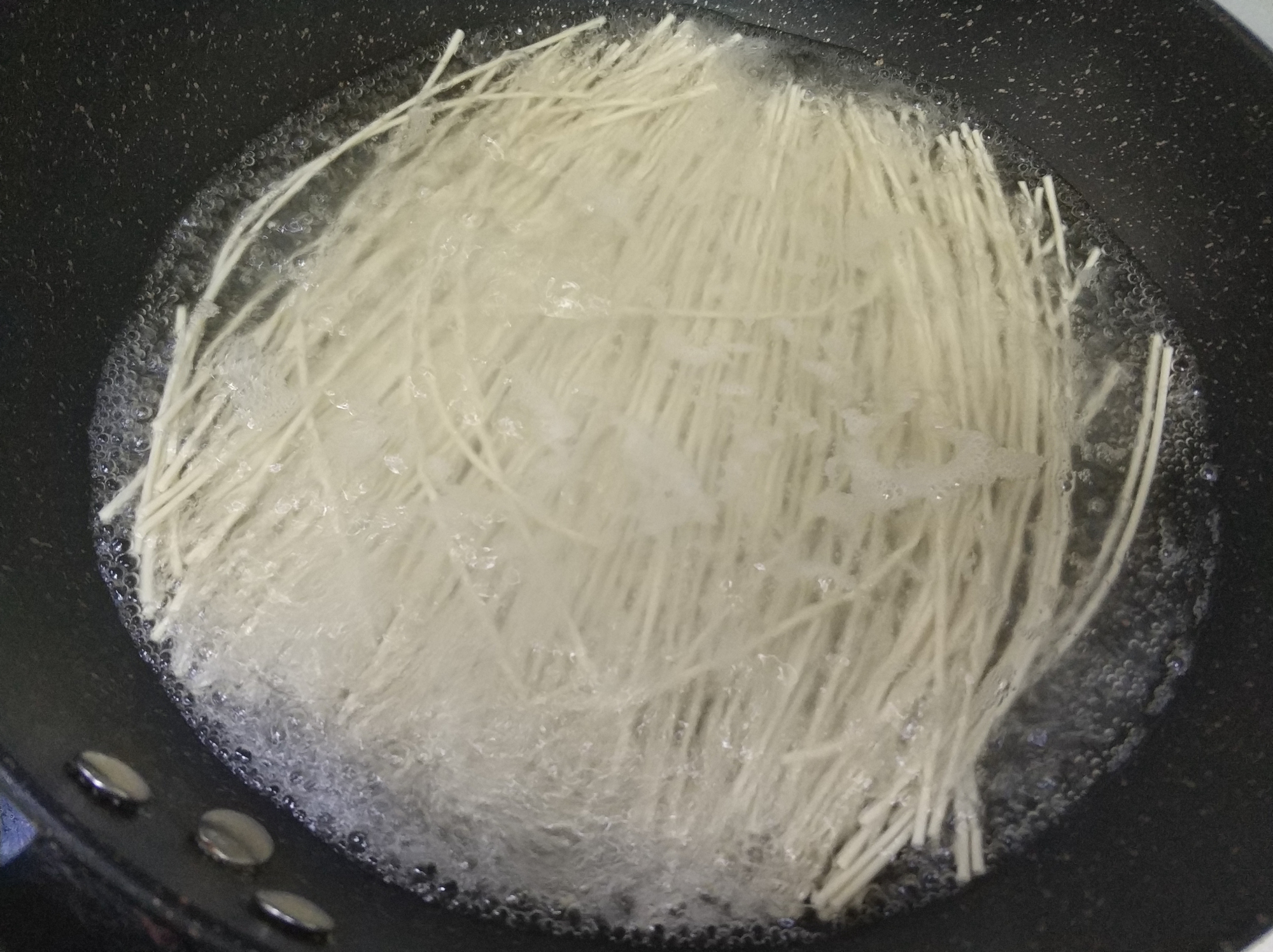 凉面好香,凉面好美味