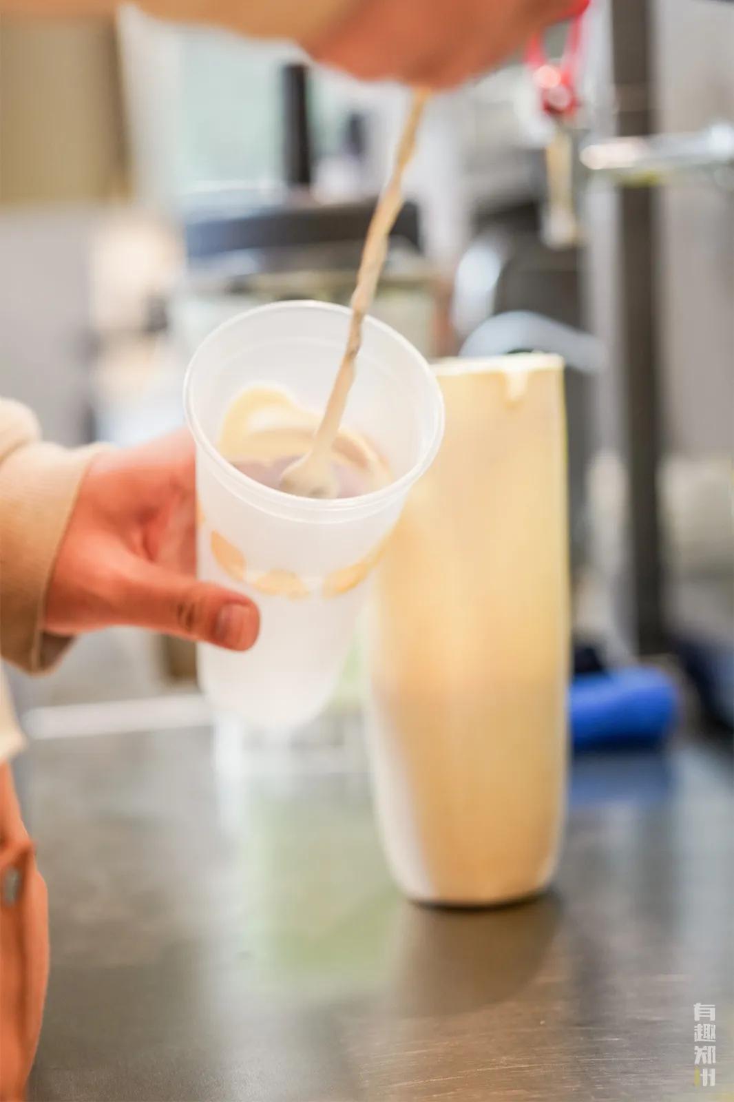 逛陈砦花卉,逛完街来杯温暖的奶茶