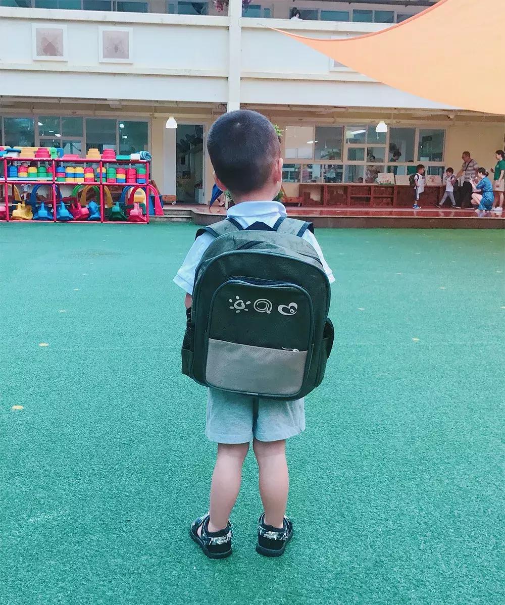 宝宝不愿意上幼儿园天天哭,小朋友不愿意去幼儿园每天哭