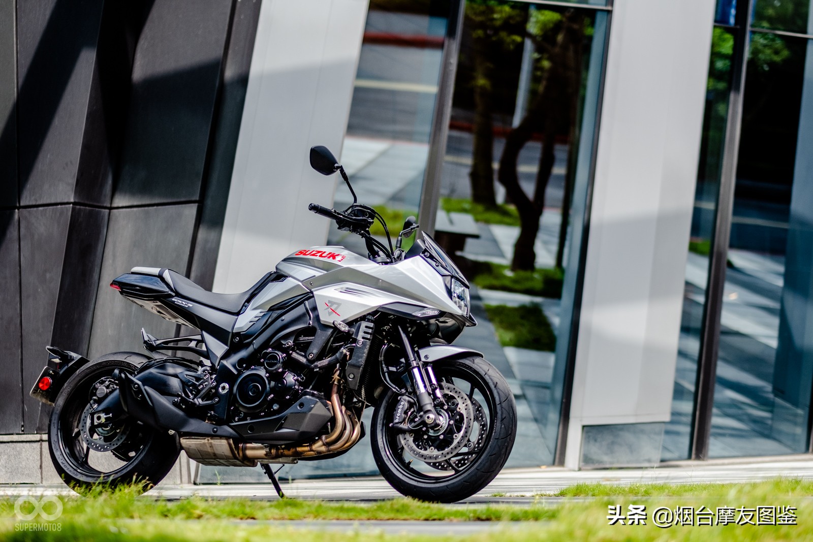 好久不见，铃木摩托国内发布V型双缸运动街车SV650/X