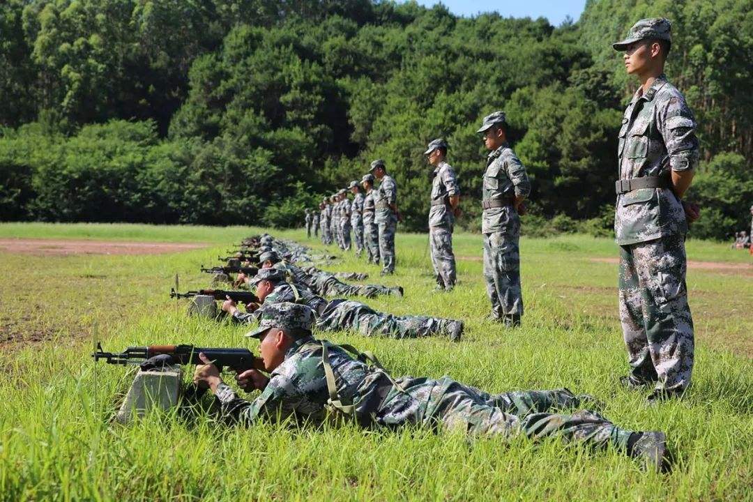 轻武器实弹射击教案,轻武器射击训练教程