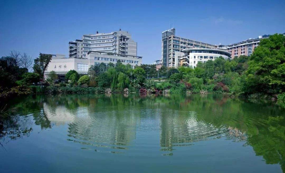 重庆邮电大学、西安邮电大学哪所实力更强？2021考生怎样选择