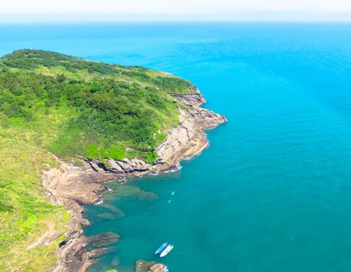 比普吉岛少的岛,比巴厘岛好玩的岛